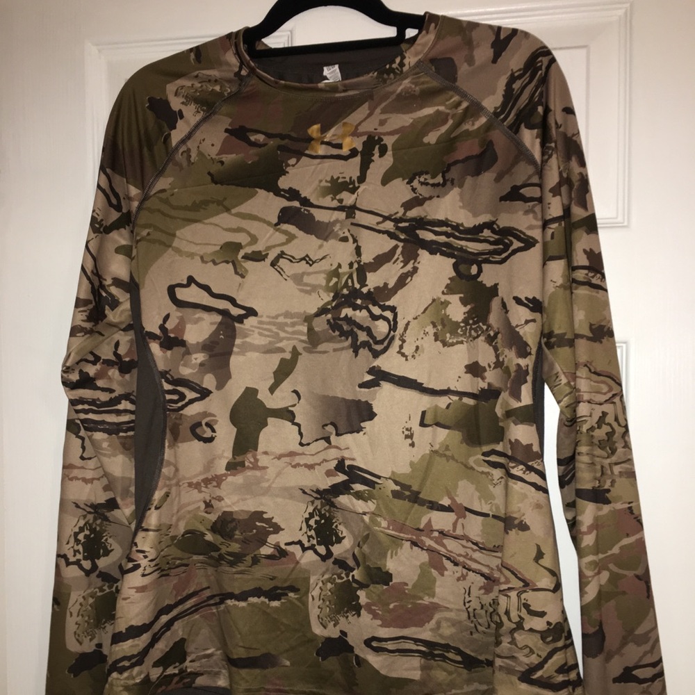 Ladies Under Armour Heatgear XL shirt
